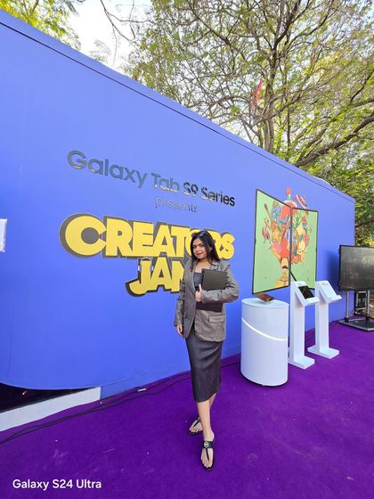 Another shot from my Samsung partnership, showing how I can represent a brand professionally while maintaining my personal style.