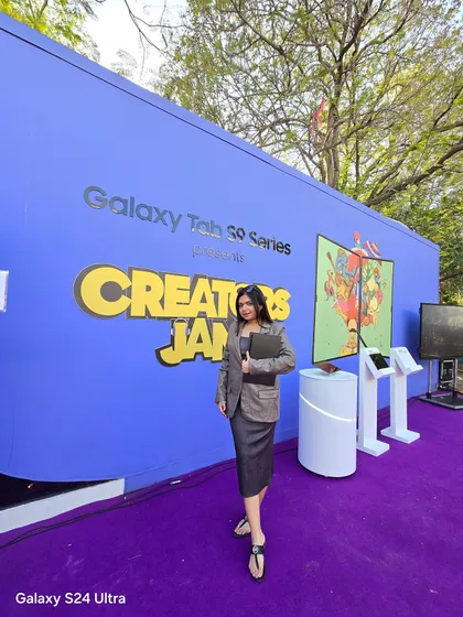 Another shot from my Samsung partnership, showing how I can represent a brand professionally while maintaining my personal style.