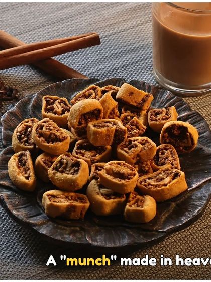 A "munch" made in heaven. Our Baked Bhakarwadi is the perfect chai time snack, bursting with traditional flavors and spices in every bite.