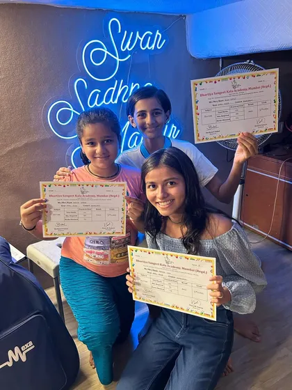 More smiling faces and certificates of achievement. Seeing our students pass their music exams with flying colors is our greatest reward.