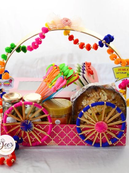 Dee's Bake Studio - Bakery Items Festive & Gifting Hampers photo 10