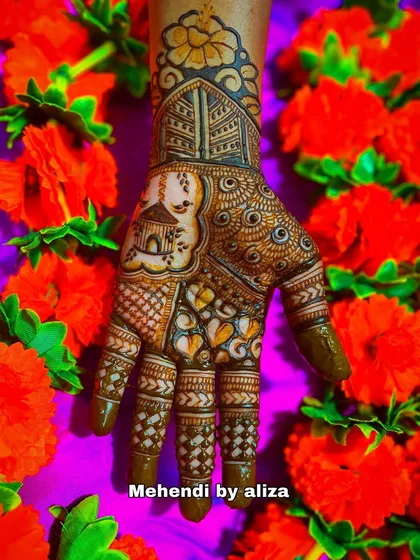 A single-hand Karwachauth design with a traditional 'karwa' or pot motif.