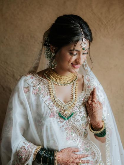 A final, beautiful portrait. She looks like a vision in white.