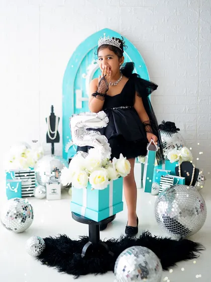 A sassy pose from this little fashionista during her Tiffany & Co. themed birthday shoot.