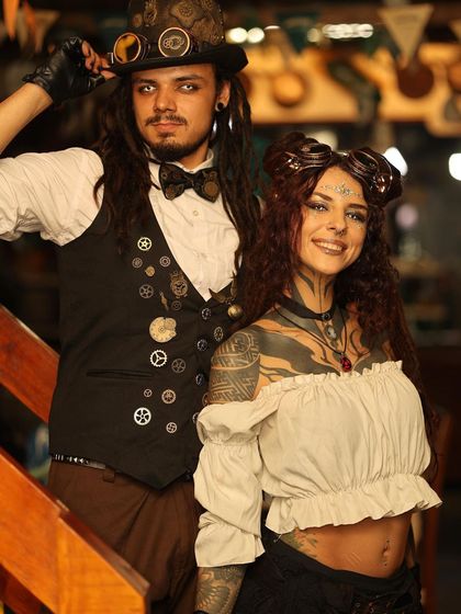 A charming portrait of our Steampunk performers. This theme is great for interactive, walk-around entertainment as well as stage shows.