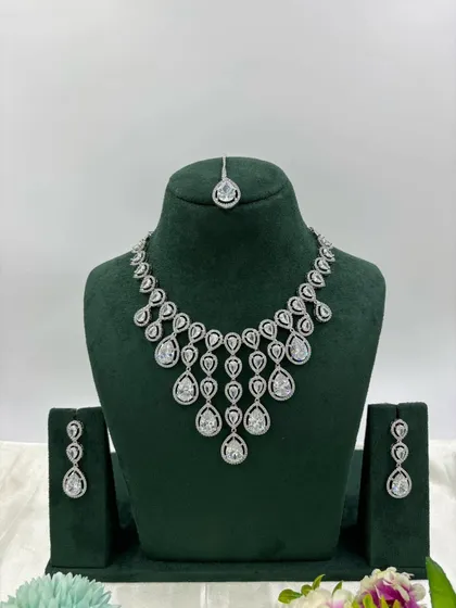 The delicate AD necklace with all-white stones.