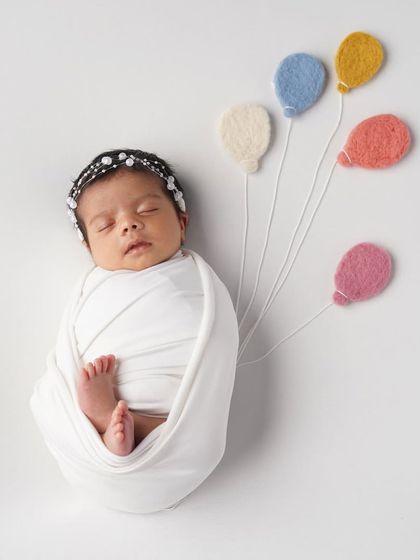 Newborn Dreams: Posed & Swaddled photo 3