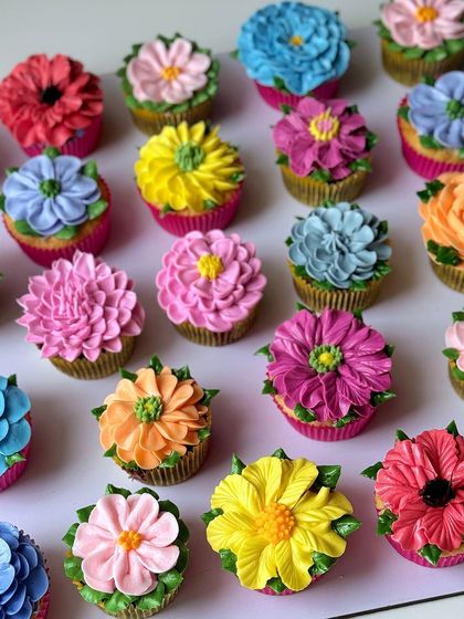 Whisk Cake Studio - Custom Designer Cakes Fairies, Florals & Fantasy photo 18