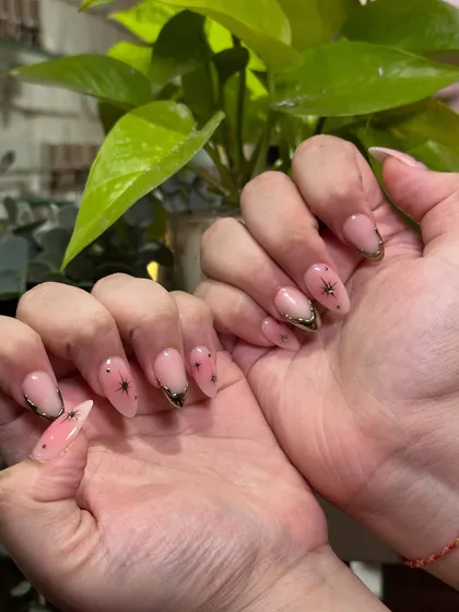 A close-up on the hand-painted star details. We can customize the size and placement to create a look that's uniquely yours.