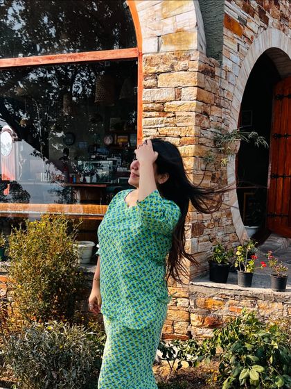 A candid moment from my Binsar trip. This green printed co-ord set was a comfortable and cute choice for a relaxed vacation day.