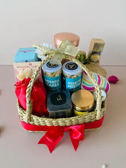 I take care to arrange every item perfectly in my Kauna basket hampers to create a visually stunning and delightful gift.