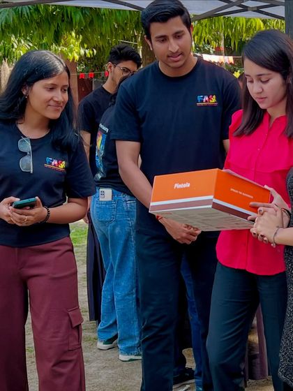 Meet the Artist photo 15