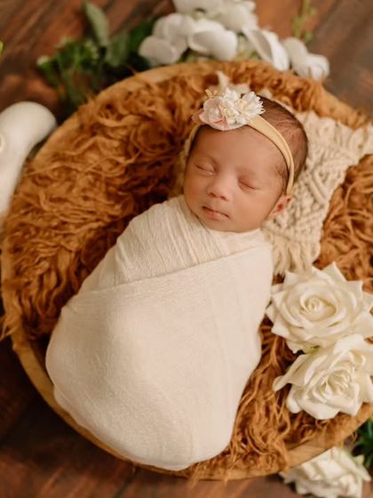 Newborn & First Cuddles photo 6