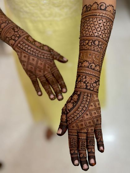 Mitali - Mehendi for Special Occasions Exquisite Bridal Mehendi photo 80