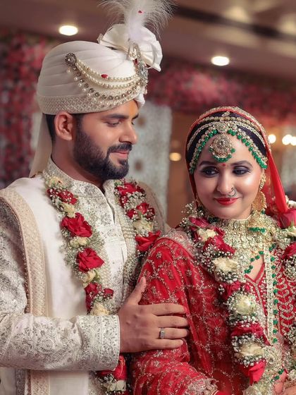 Romantic Couple Portraits (Wedding Day) photo 17