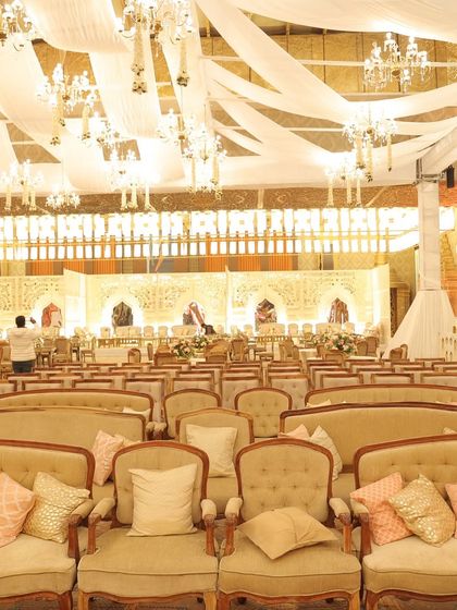 The Art of Thematic Decor photo 16