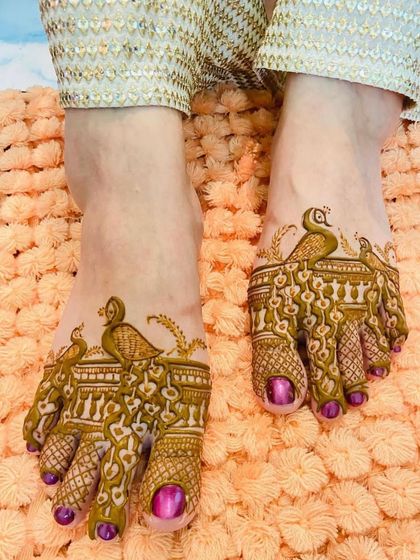 Elegant Feet Mehendi photo 26