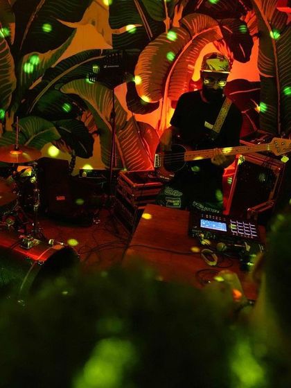 A glimpse into the vibe of our Social Sunday Sundowner event. A perfect explosion of music, dance, and pure energy with our community.