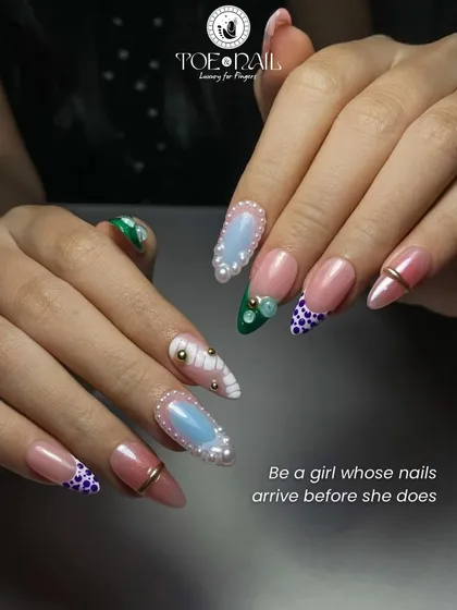 Experience the ultimate in nail luxury with our 3D embellished designs. This set features a mix of styles, including delicate pearls, gold accents, and hand-painted polka dots on long, almond-shaped extensions for a truly show-stopping effect.