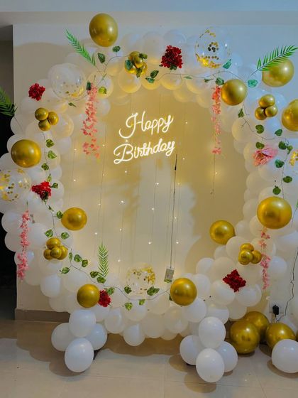 Birthday Balloon Arches & Backdrops photo 15