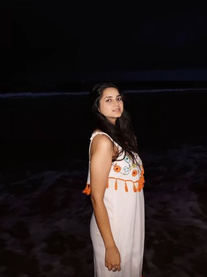 A final shot of my favorite vacation dress. It's a perfect example of a piece that can carry you through an entire trip.