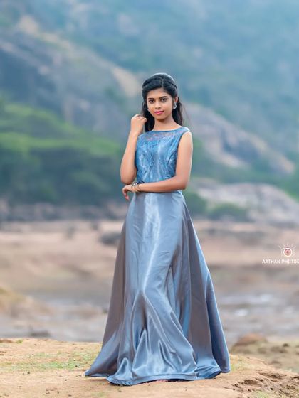 Inisha Rental Dress - Maternity Photoshoot Gown Rental Versatile Infinity Gowns photo 19