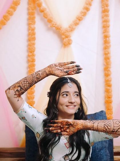 Mehndi Moments & Details photo 5