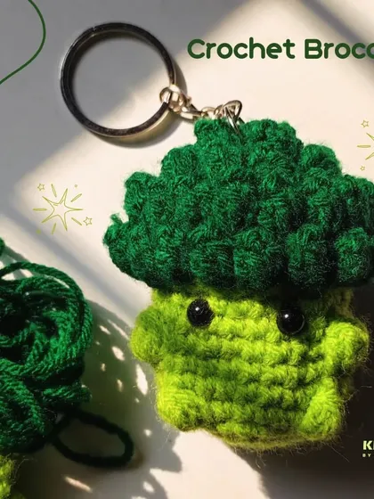 Your daily dose of greens. This baby broccoli crochet keychain is a funny and adorable way to show your love for veggies.
