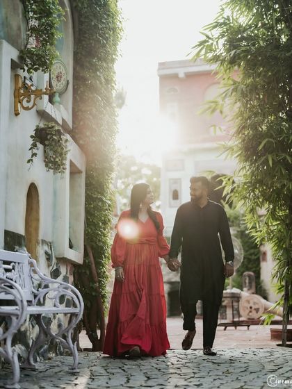 Somesh Chaurasiya - Pre-Wedding Photoshoot & Film City Love: Urban & Cafe Shoots photo 3