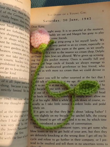 Another angle of the pink tulip bookmark.