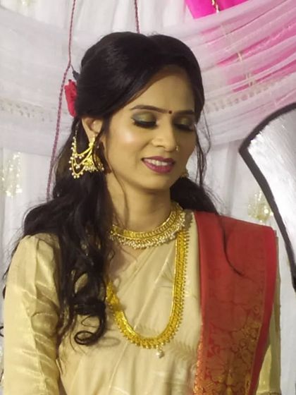 Engagement & Pre-Wedding Glam photo 12