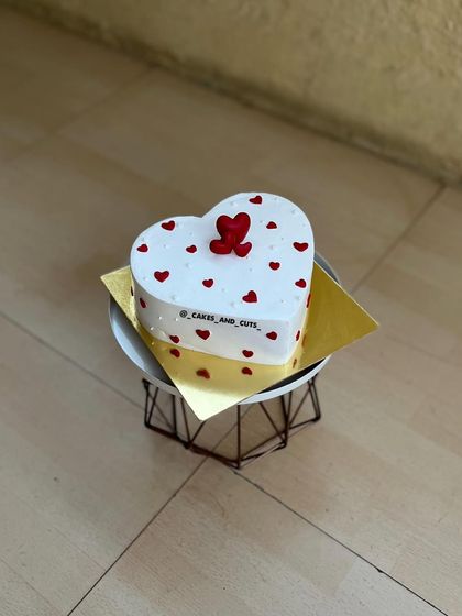 Anniversary & Love Cakes photo 15