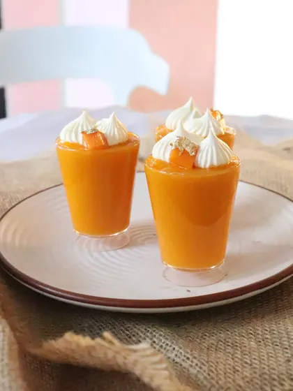 Another view of the Aamras Shots, perfect for parties and events.