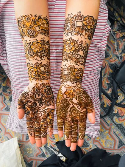 Mehendi Art by Nishat - Mehndi (Henna) Artistry Elegant Henna for Guests & Parties photo 57