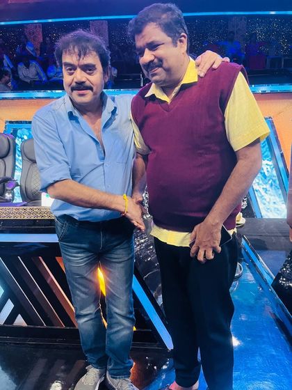 Gopi Mimicry - Acting (Film & Television) Sahodyōgigaḷa Jothe (With Colleagues & Friends) photo 9