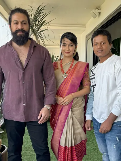 It was a pleasure to work with the wonderful couple, Yash and Radhika Pandit. Here I am with them after creating a simple, elegant look for Radhika.