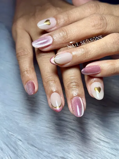 A collection of some of my favorite glittery and shimmery nail designs.