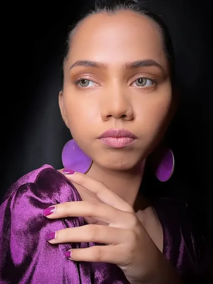 Another shot of the 'no makeup' look, showing how it enhances the model's features without looking heavy.