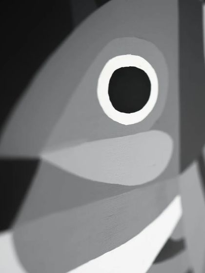 A close-up detail of a fish from the 'Aab' series, rendered in shades of grey.