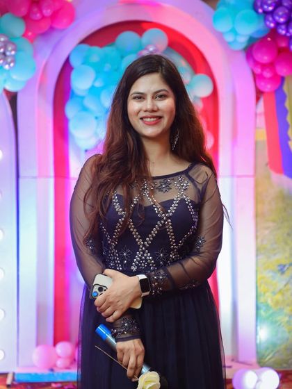 A simple, elegant look for a beautiful evening event I hosted. Feeling happy and ready to work.