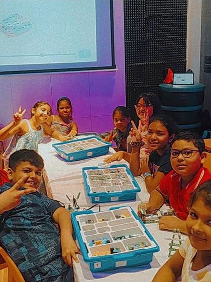 MakersLoft - Holiday Camps Robotics & Coding in Action photo 31