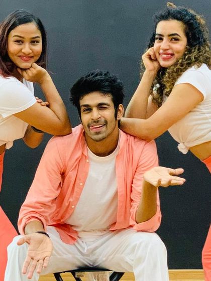 Capturing the fun, friendly dynamic of our Sangeet choreography. We aim to make every dance feel like a story, and this trio performance was all about a cute crush story.
