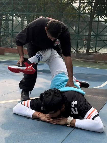 Meet this triple threat talent joining the #ballinfam. At 6'8", he's an actor, influencer, and athlete. I'm helping him with recovery and flexibility.