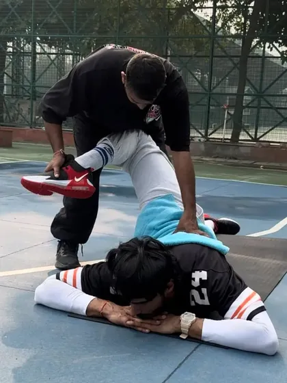 Meet this triple threat talent joining the #ballinfam. At 6'8", he's an actor, influencer, and athlete. I'm helping him with recovery and flexibility.