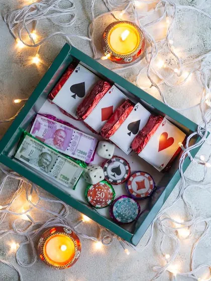 Another look at our popular edible Poker Set, with all the chocolate and brownie components displayed. It's a unique and delicious gift for the festive season.
