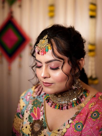 Fresh & Radiant: Engagement & Pre-Wedding photo 16