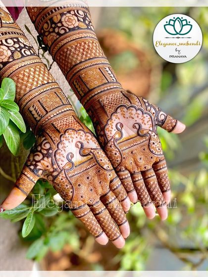 Intricate Full Bridal Mehendi photo 25