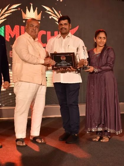 Another photograph from the Mirchi Business Awards ceremony. This award reinforces my commitment to providing the best vegetarian catering service in Bangalore.