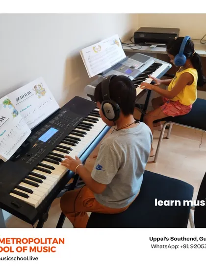 Our piano and keyboard classes cater to all ages and skill levels. Students get focused instruction using individual workstations with headphones, allowing them to practice and learn at their own pace in our Gurugram conservatory.