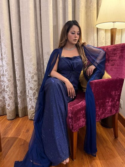 The calm before the storm. Taking a seat and gathering my thoughts before heading out to host an exciting evening.